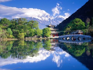 black_dragon_pool_lijiang_yunnan_china