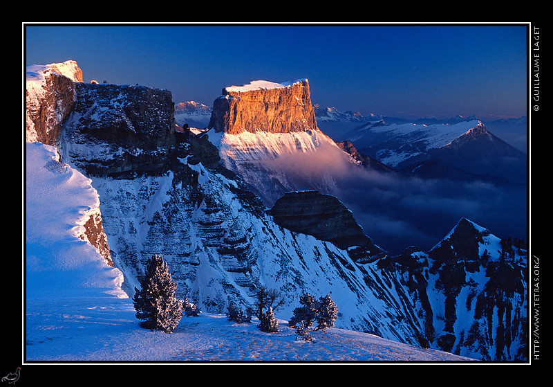 Le Mont Aiguille depuis la Tete Chevaliere